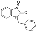 CAS 登录号：1217-89-6， 1-(苯基甲基)-1H-吲哚-2,3-二酮