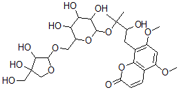 CAS 登录号：134018-84-1， 8-[3-[6-[[3,4-二羟基-4-(羟基甲基)四氢呋喃-2-基]氧基甲基]-3,4,5-三羟基四氢吡喃-2-基]氧基-2-羟基-3-甲基丁基]-5,7-二甲氧基苯并吡喃-2-酮