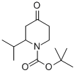 CAS 登录号：313950-41-3， 1-叔丁氧羰基-2-异丙基-哌啶-4-酮