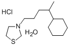 CAS 登录号：69226-55-7， 3-(4-环己基戊基)噻唑烷盐酸盐半水合物