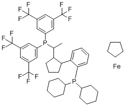 (1S)-1-[(1R)-1-[双[3,5-双(三氟甲基)苯基]膦基]乙基]-2-[2-(二环己基膦基)苯基]-二茂铁分子结构 (CAS 821009-34-1)